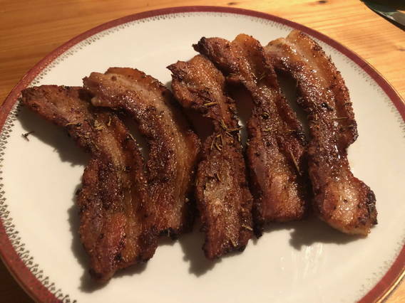 Schweinebauch, angerichtet Schweinebauch, angerichtet