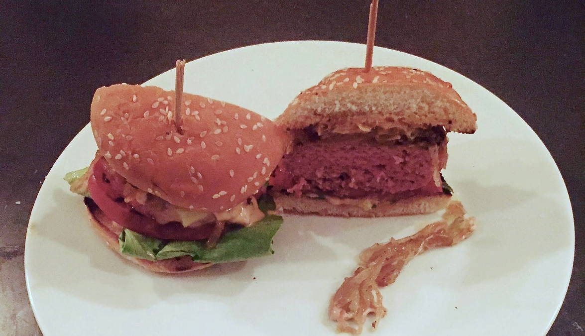INTEGRI-Burger, angerichtet INTEGRI-Burger, angerichtet