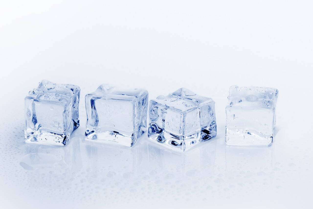ice-cubes-3506781_1280.jpg ice-cubes-3506781_1280.jpg