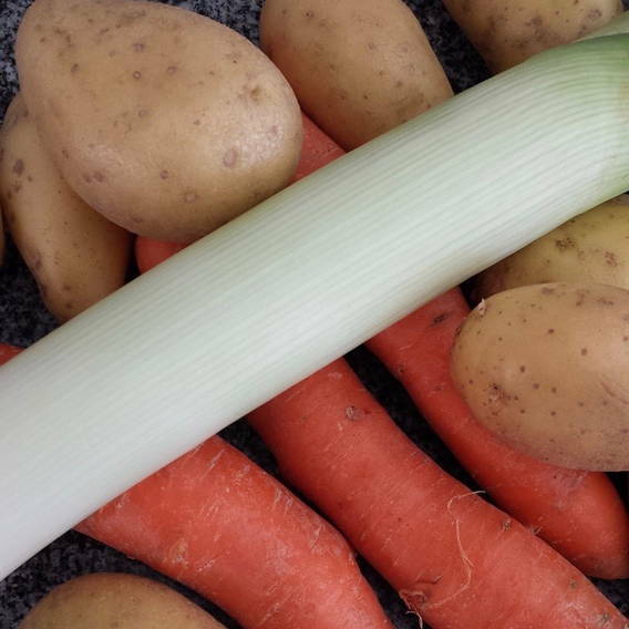 Kartoffel-Rüebli-Lauch-Eintopf, mise en place Kartoffel-Rüebli-Lauch-Eintopf, mise en place
