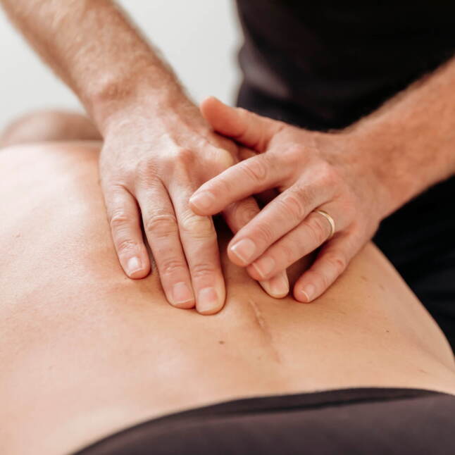 chiropraktische-behandlung-bandscheibenvorfall.jpg