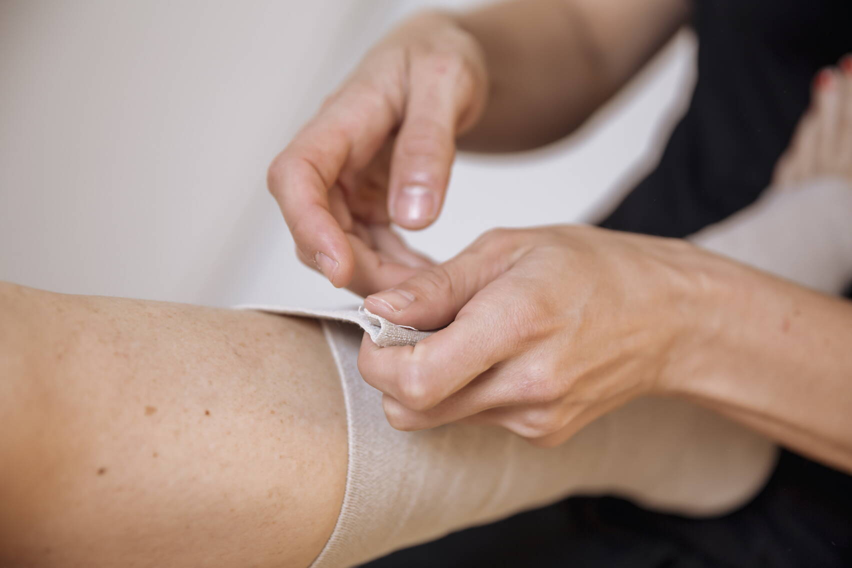 Manuelle Lymphdrainage, Verband Bein